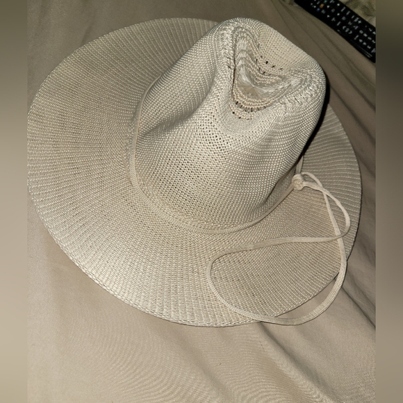 Womans Hat Dou - Picture 9 of 10